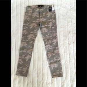 Hollister Camouflage Jeans